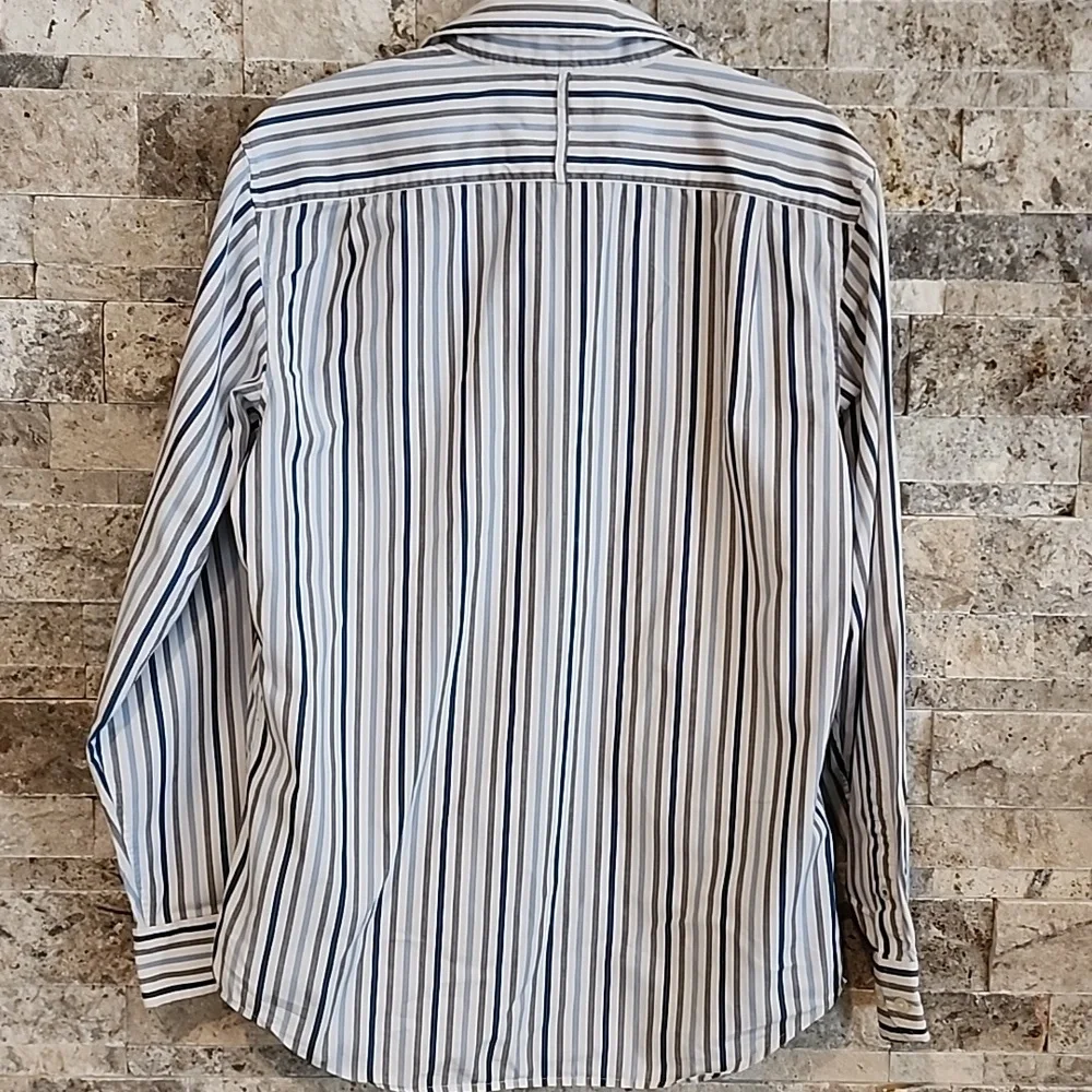 Banana Republic Classic Fit Button Down Shirt